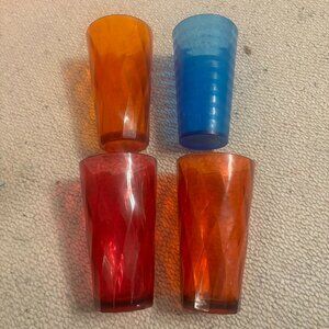 Plastic Drinking Cups - 4 Pack